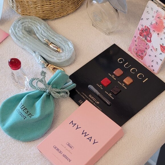 Luxury & Designer Beauty Bundle - Picture 6 of 15